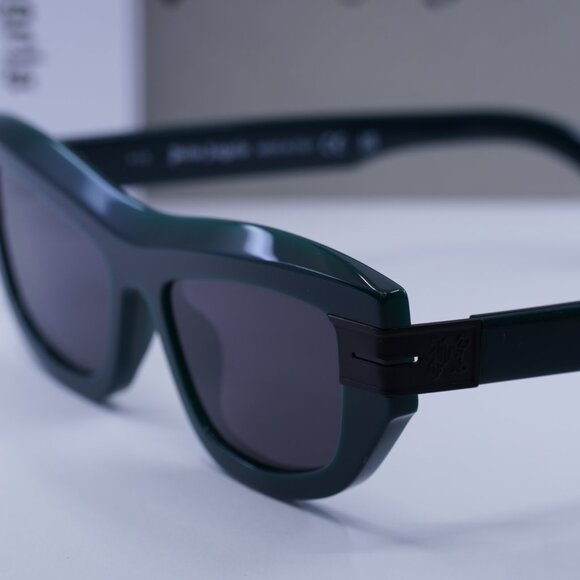 Palm Angels PERI10E CLAIRE 5507 Cat Eye Sunglasses - Green/Dark Grey - Picture 2 of 9